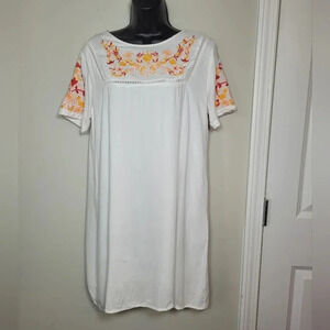 C/C Chic Connection Embroidered Mini Summer Dress sz M